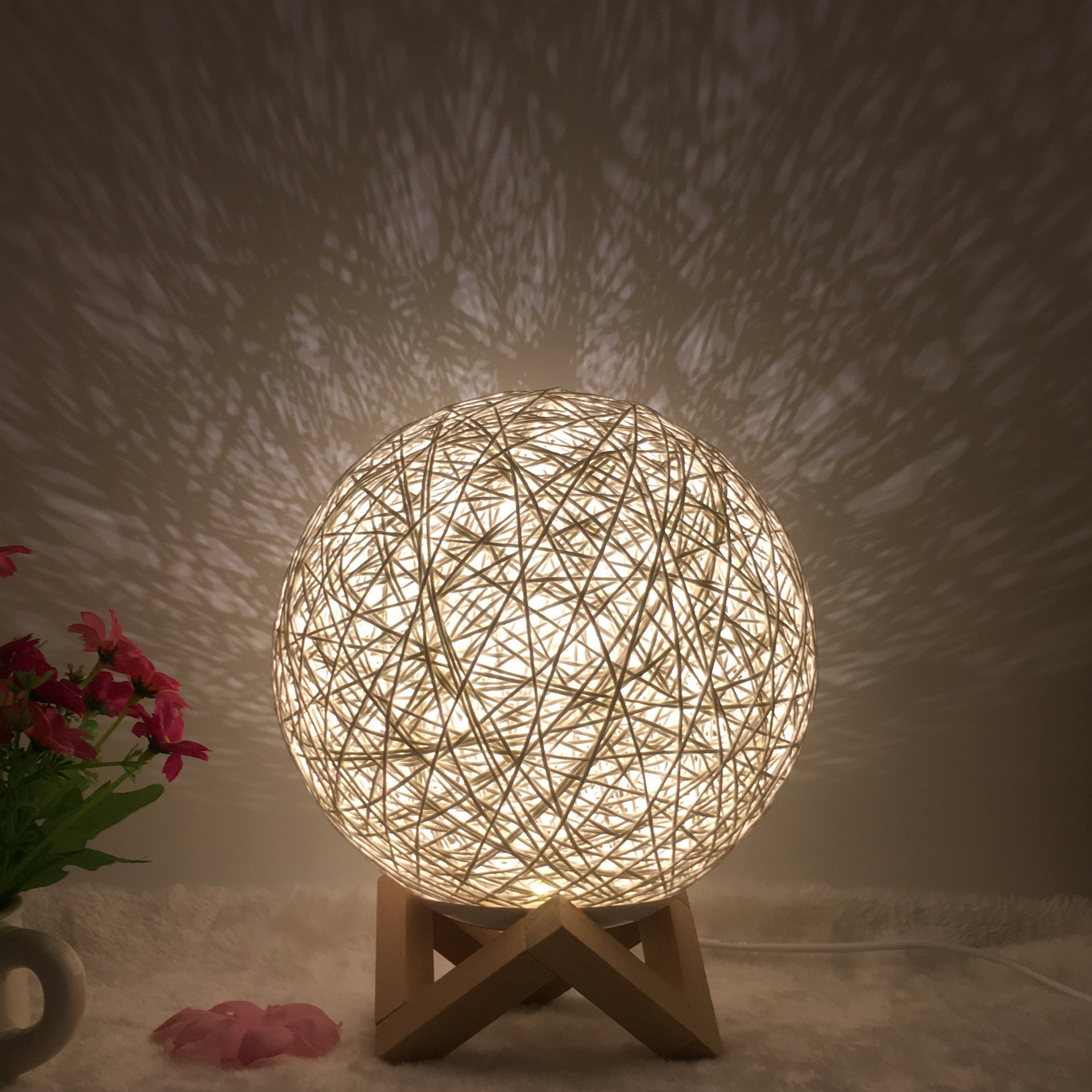 Table Lamp Novel and Unique LED Intelligent Remote Control Rattan Ball Lamp